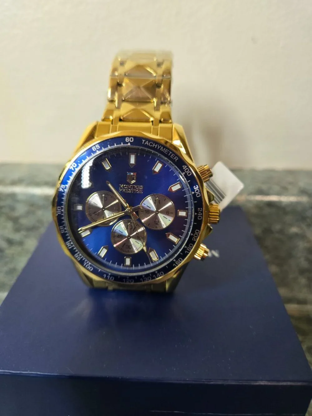Invicta Montres Prestige Men's Quartz Watch MPW-0349 – Gold-Tone & Blue Dial